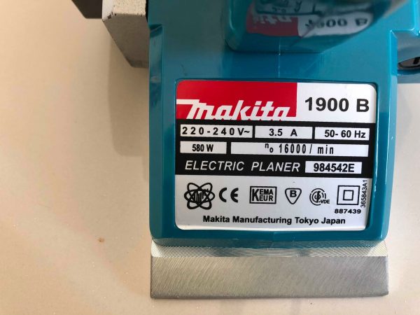 กบไฟฟ้า3นิ้ว Makita รุ่น1900B 2